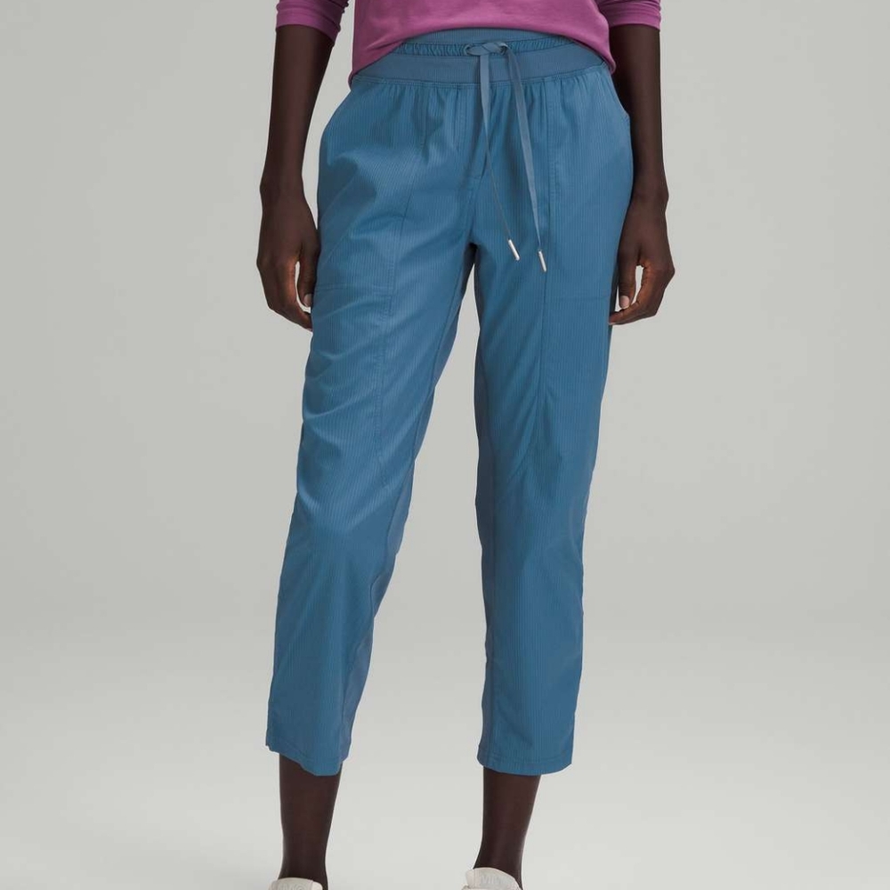Lululemon Dance studio cropped midrise pants